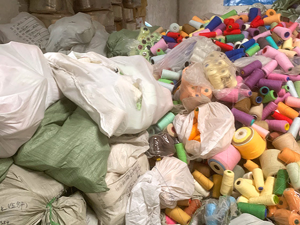 紗線回收現(xiàn)場